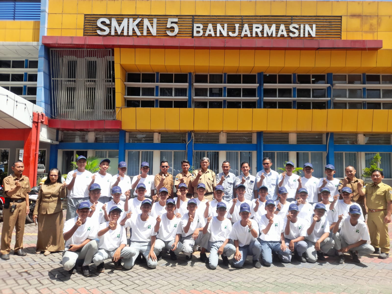 PEMBUKAAN KELAS INDUSTRI GMM SCHOOL DI SMKN 5 BANJARMASIN